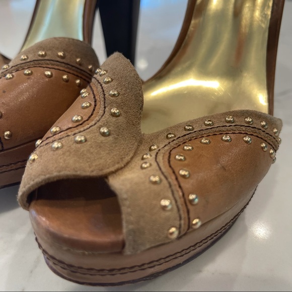 🎉HP MICHEAL by Micheal Kors leather & suede heels - Picture 5 of 16